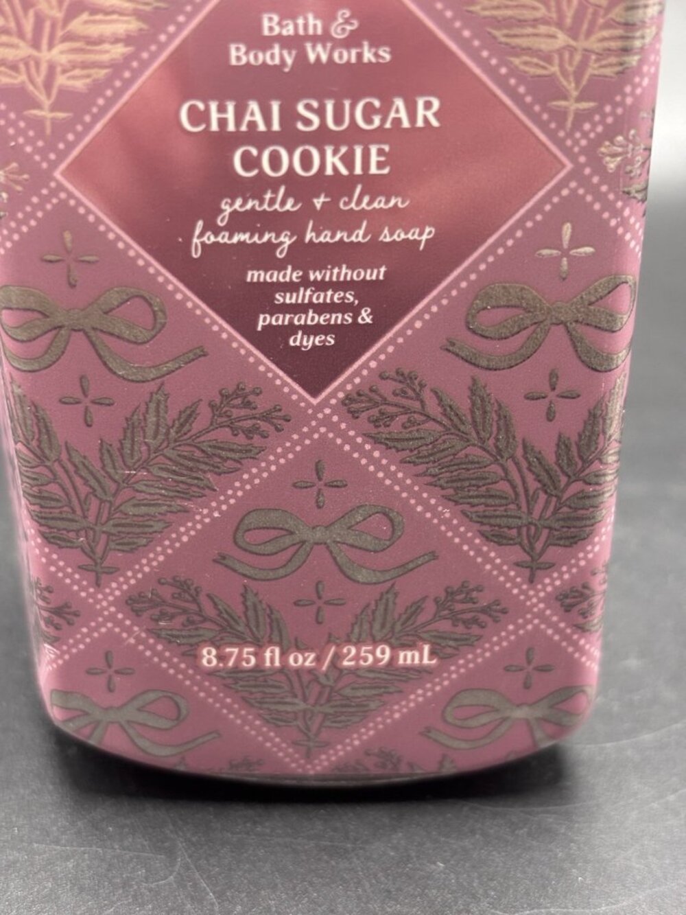 Bath & Body Works Chai Sugar Cookie Gentle Foaming Hand Soap 8.75 oz Christmas - Picture 8 of 12